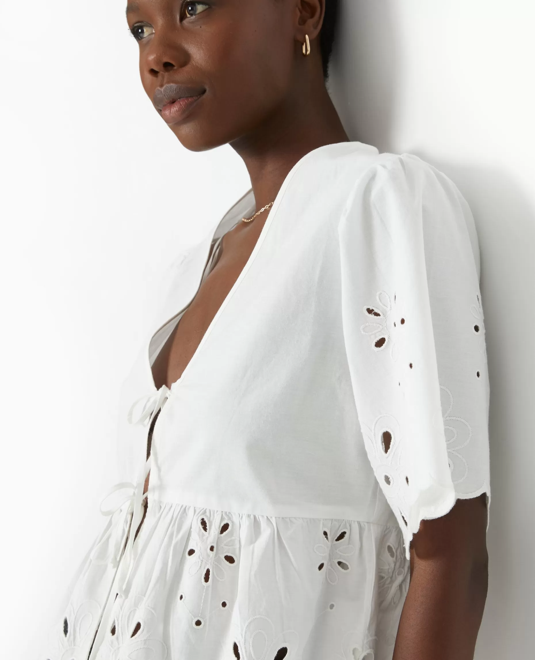 Clearance Pimkie Blouse Avec Broderie Anglaise Et Nouettes - blanc