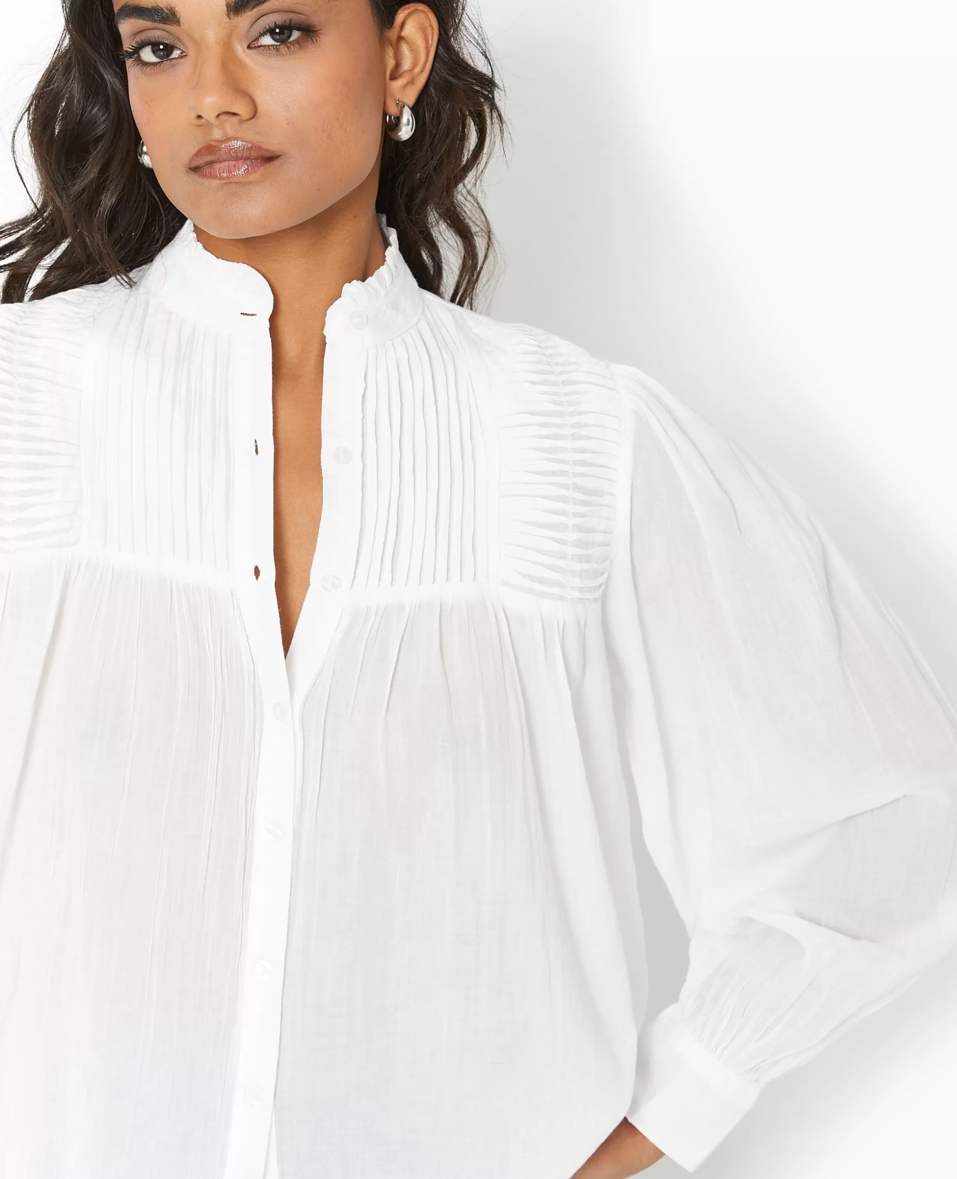 Shop Pimkie Blouse Boutonnée Avec Plis - Blanc