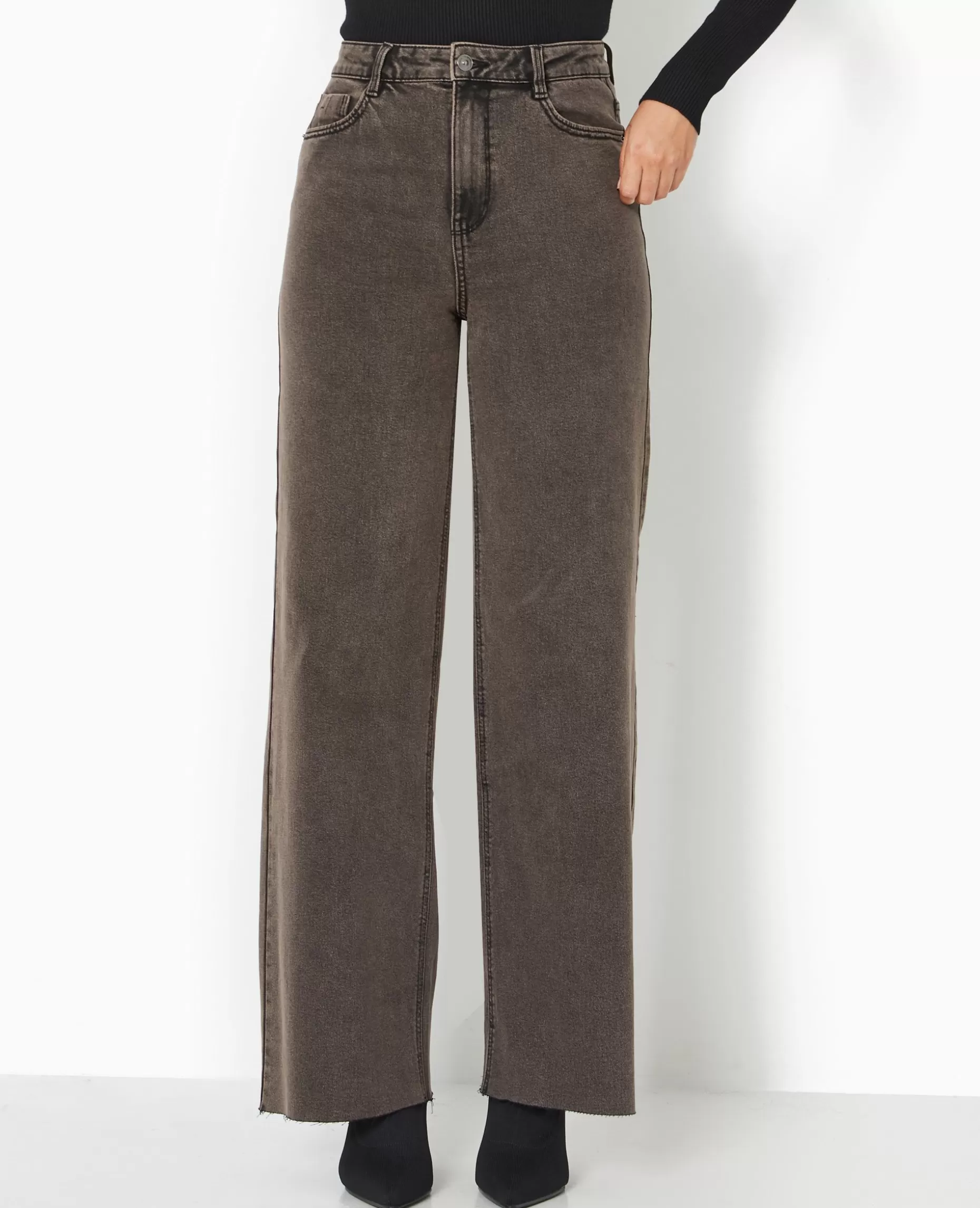 Fashion Pimkie Jean Wide Taille Haute Avec Bas Coupés - marron