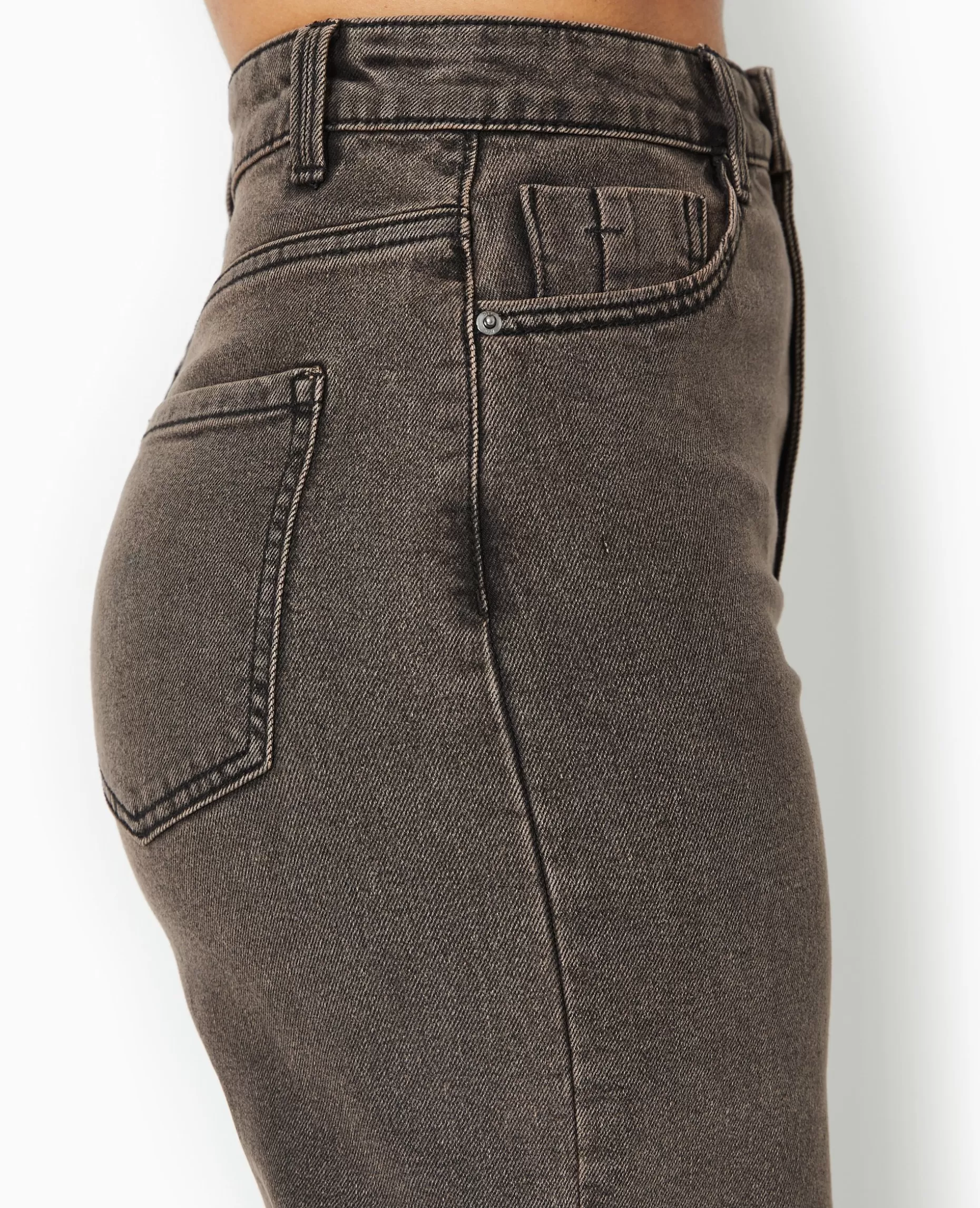 Fashion Pimkie Jean Wide Taille Haute Avec Bas Coupés - marron