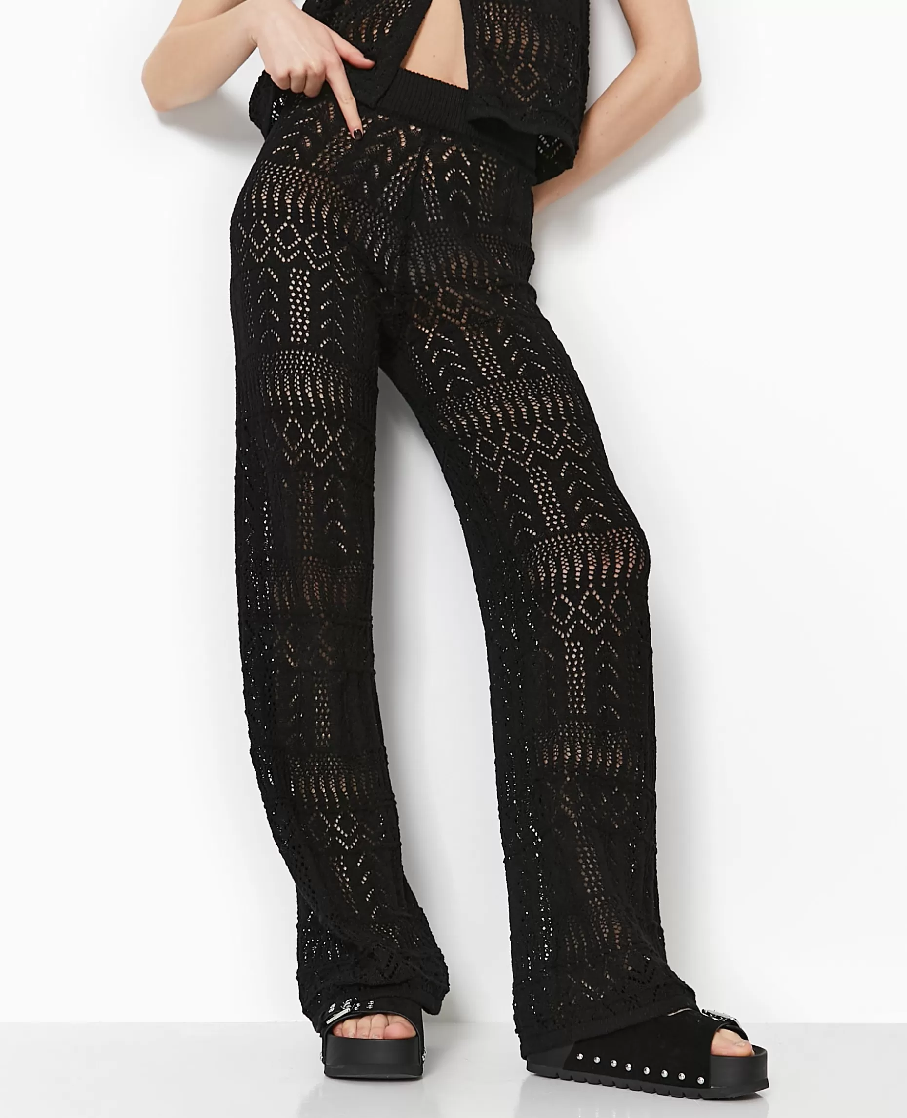 Shop Pimkie Pantalon En Maille Fantaisie Ajourée - noir