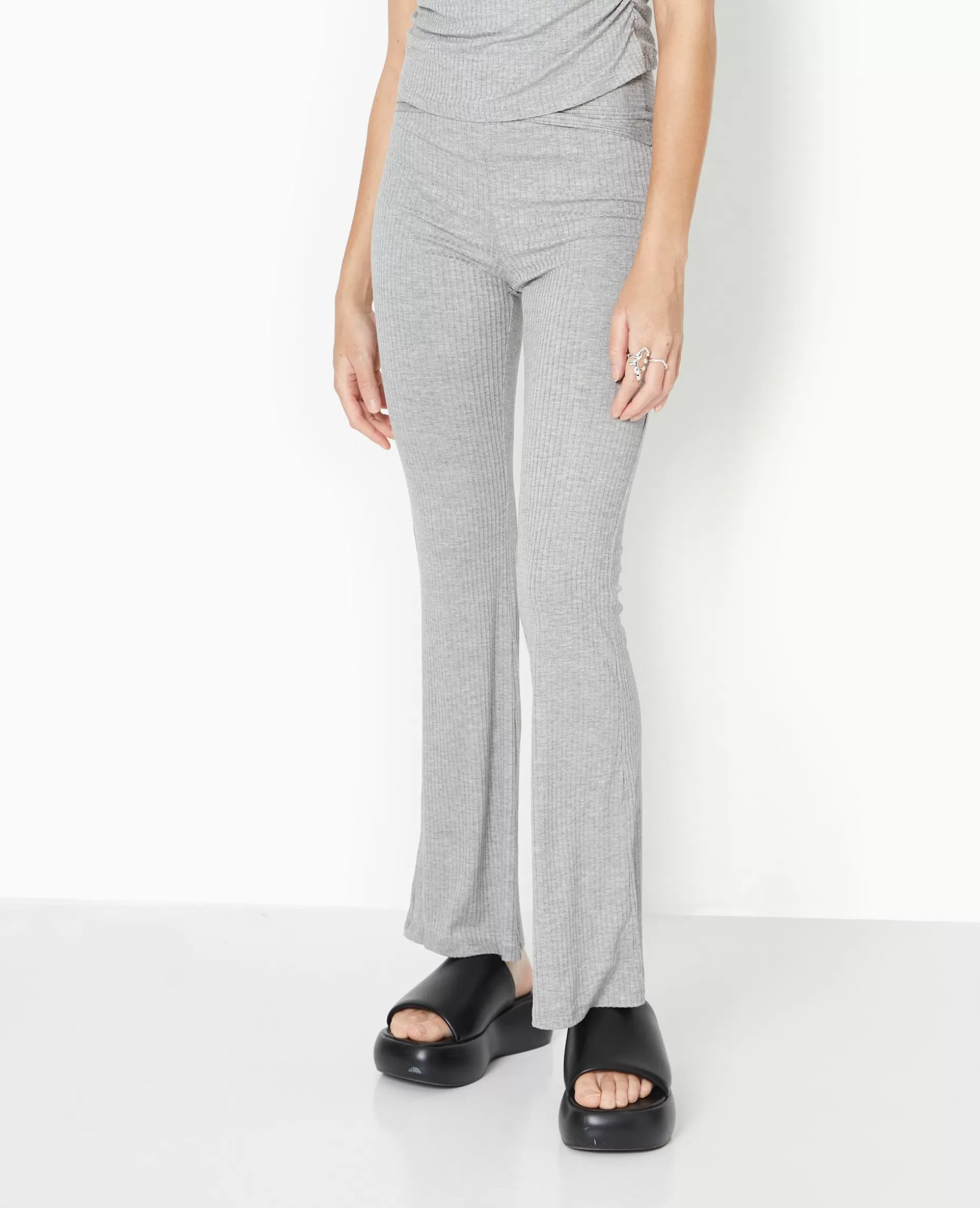 Sale Pimkie Pantalon Flare En Maille Côtelée - gris chiné