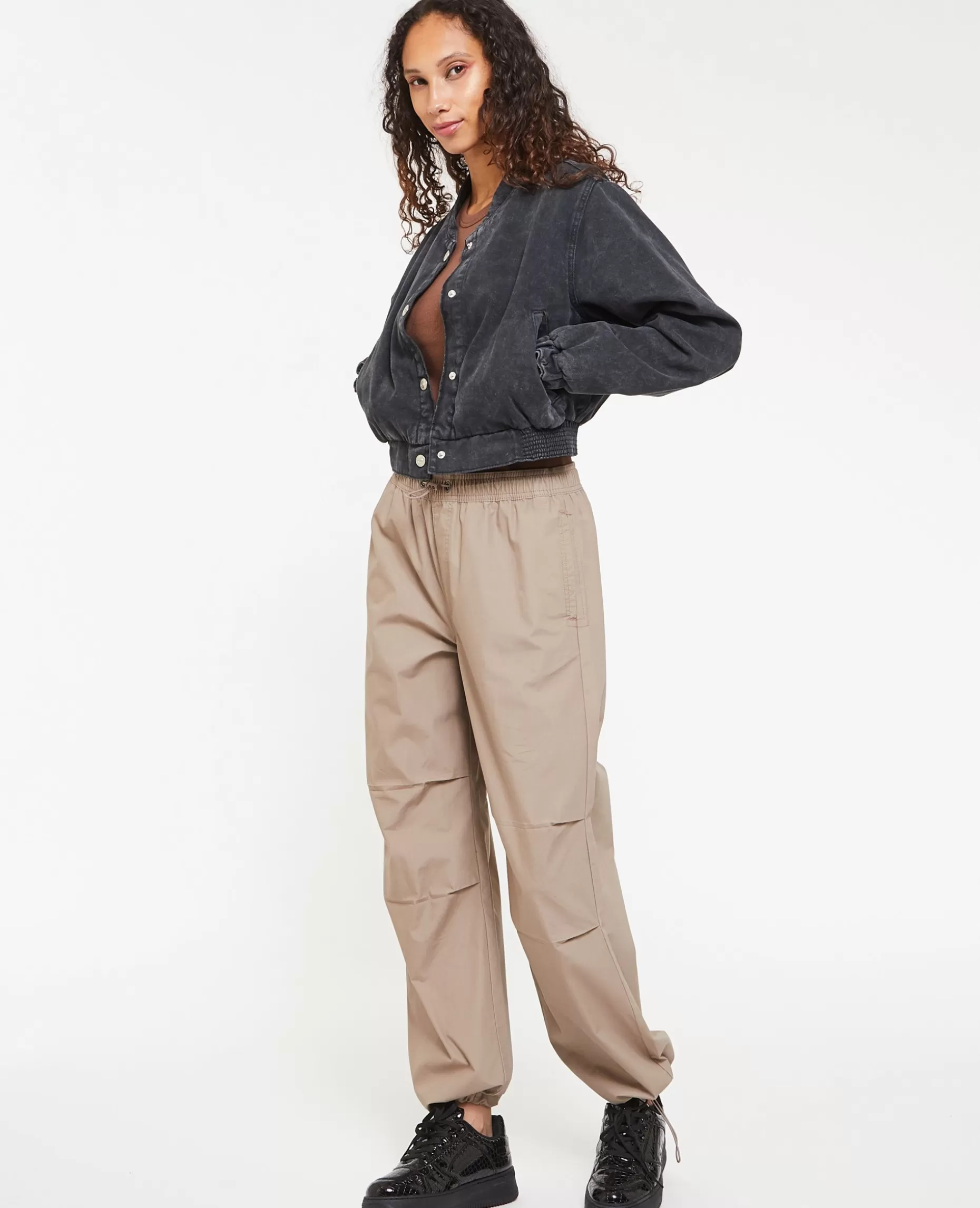 Online Pimkie Pantalon Parachute Ceinture élastiquée - taupe