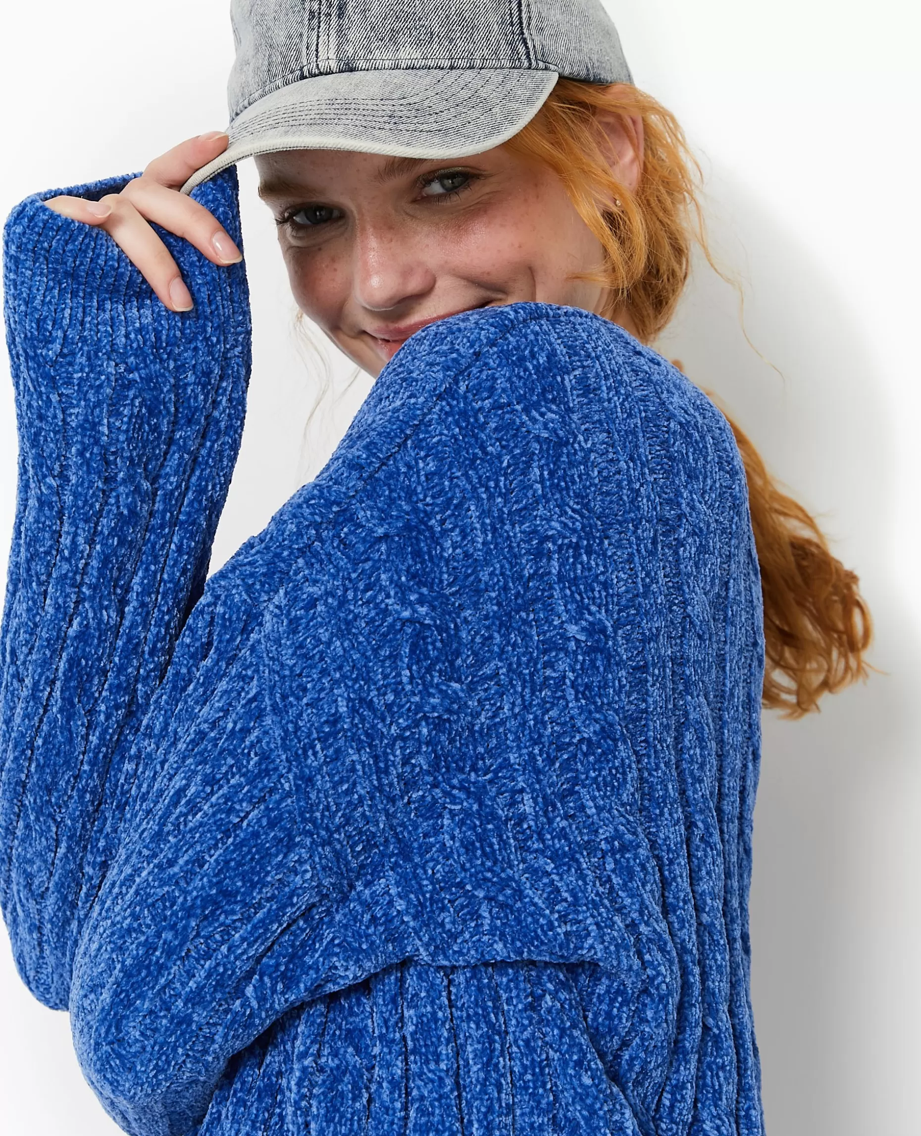 Shop Pimkie Pull Col Rond En Maille Chenille Torsadée - bleu électrique