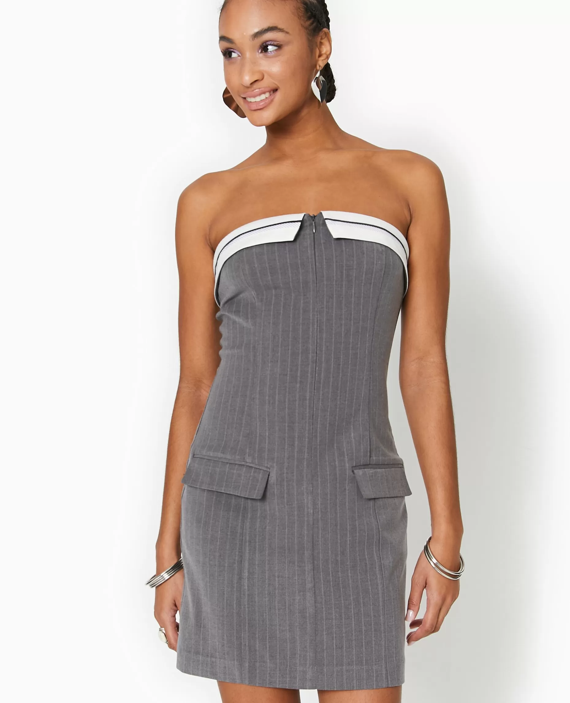 Shop Pimkie Robe Courte Bustier Avec Détail Tailoring - gris foncé