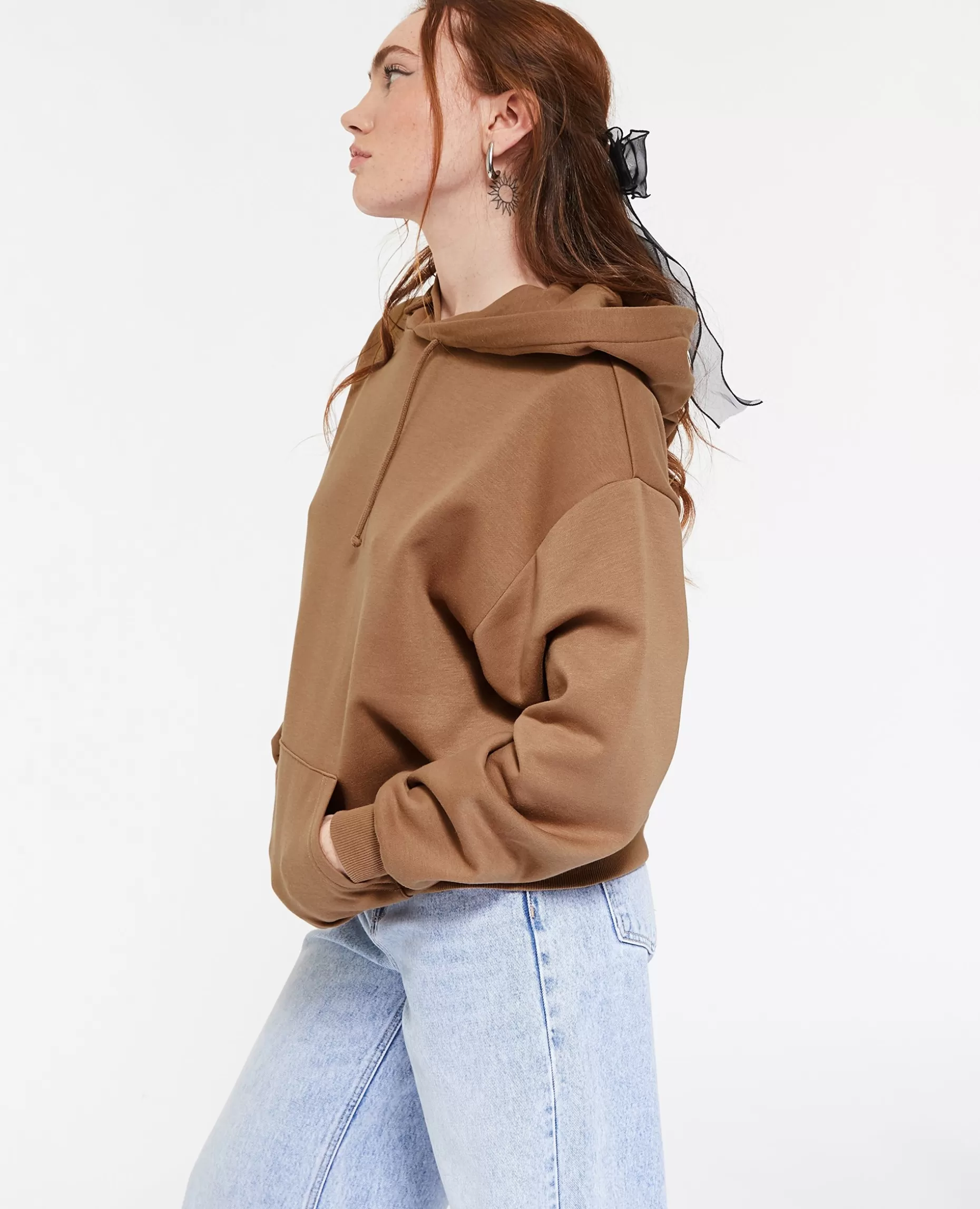 Shop Pimkie Sweat Capuche Oversize - taupe