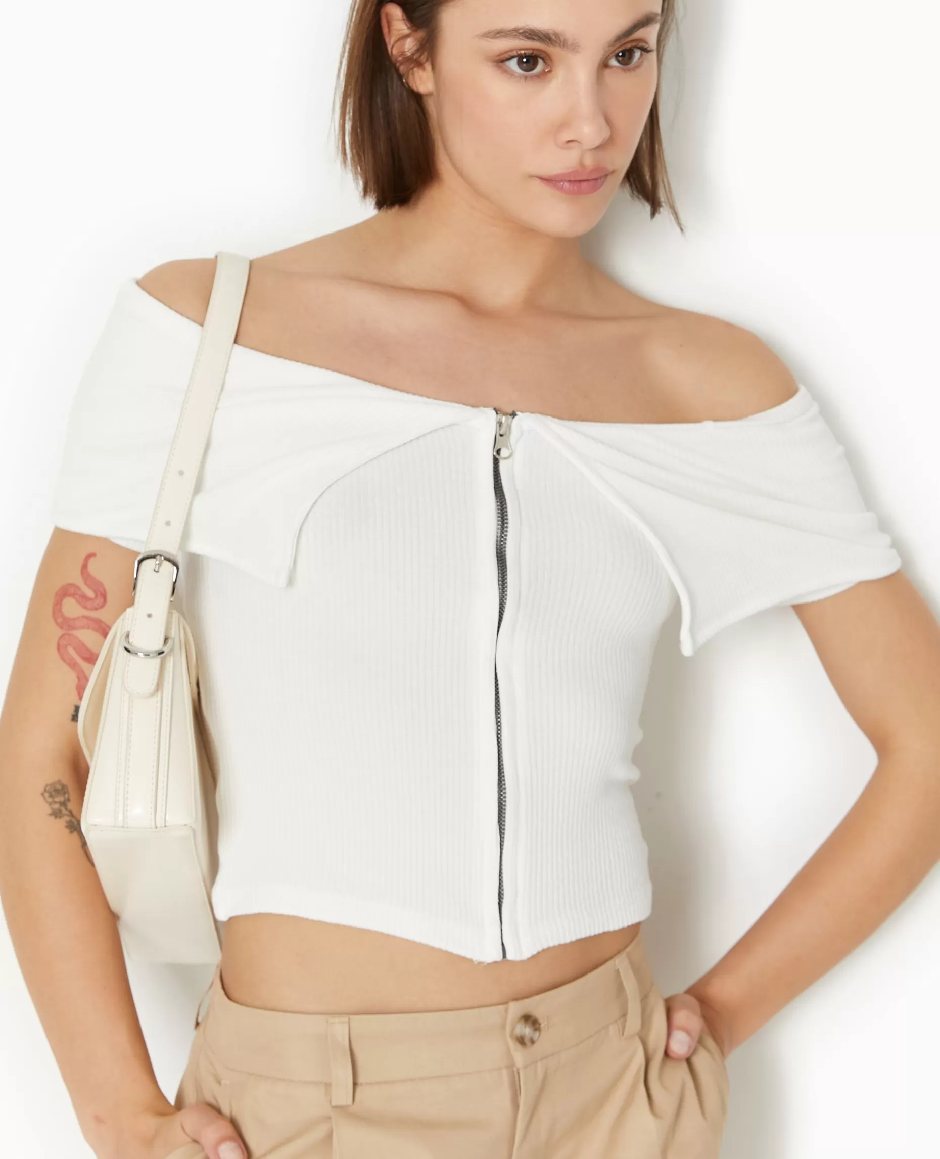 Shop Pimkie Top Zippé Avec Encolure Bardot - blanc